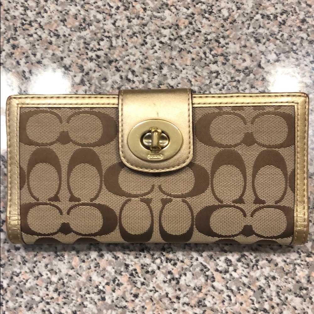 GUC Coach Wallet